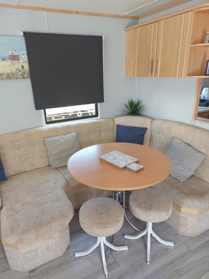 Above & Beyond Caravans ريل المظهر الخارجي الصورة